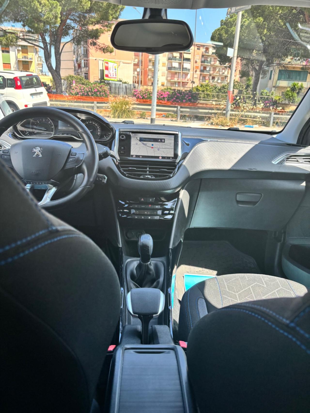 Peugeot 2008 BlueHDi 100 S&S Allure