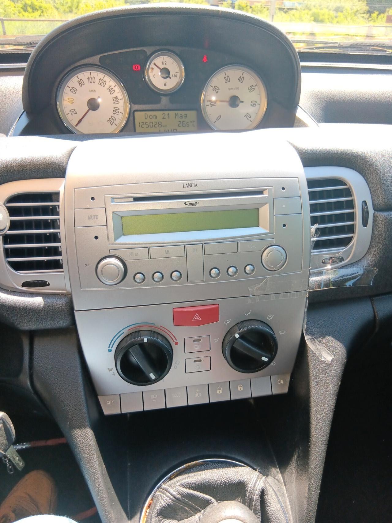 Lancia Ypsilon 1.4 Oro Ecochic GPL