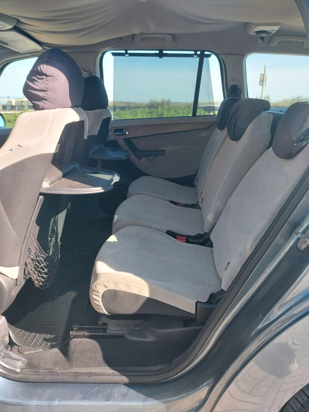 Citroen C4 Grand Picasso 1.6 HDi 110 Elegance 7 POSTI