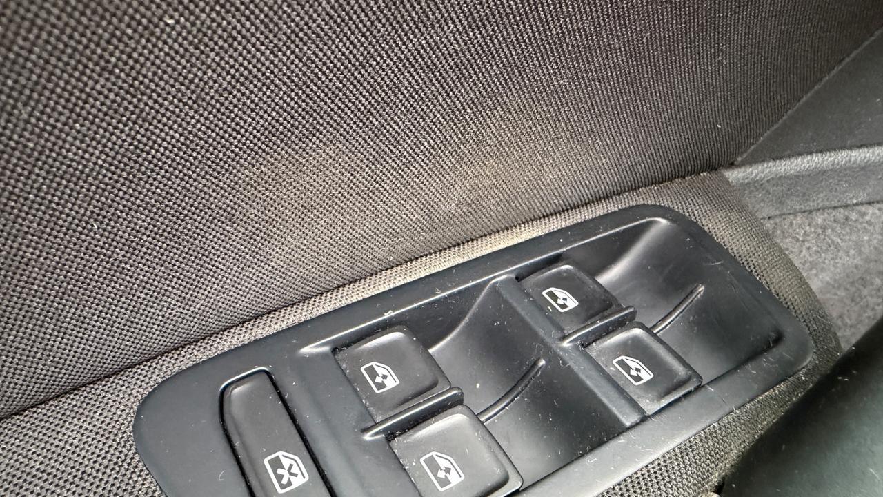 VW GOLF 1.6 TDI 110 CV EURO6B. BlueMotion Tech