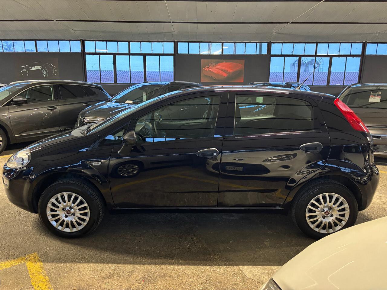 Fiat Punto 1.4 8V 57KW 5P Natural Power Street NEOPATENTATO