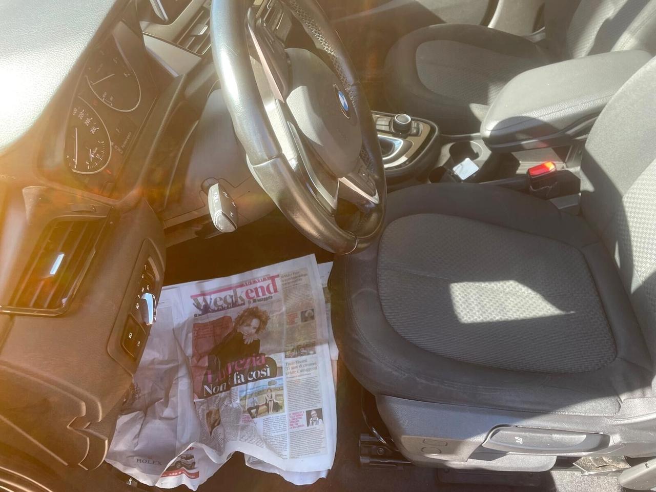 Bmw 2er Active Tourer 218d Luxury AUTOM.