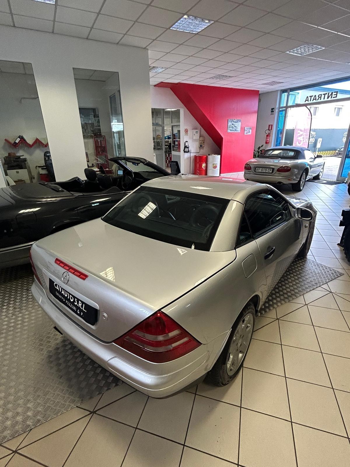 Mercedes-benz SLK 200 cat