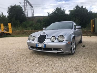 Jaguar S-Type 4.2 V8 cat R Super Charged