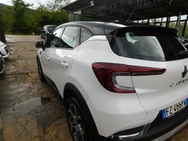 Renault Captur Blue dCi 95 CV Intens
