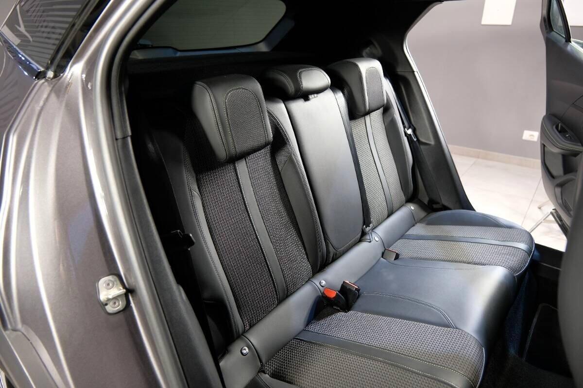 Peugeot 2008 BlueHDi 130 S&S EAT8 GT