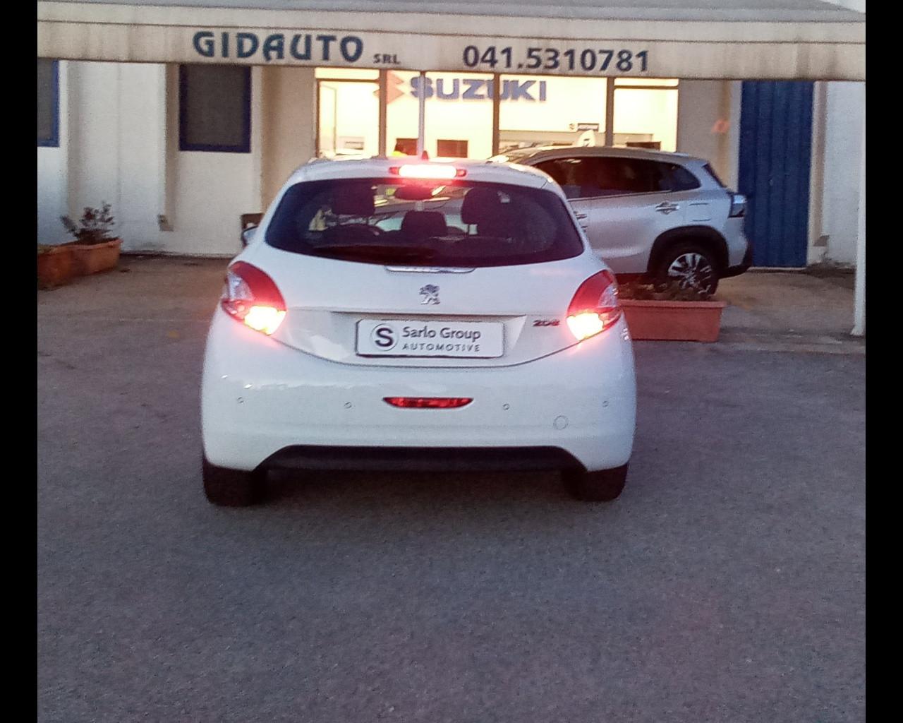 PEUGEOT 208 - PureTech 82 5 porte Allure