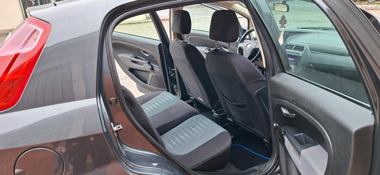 FIAT GRANDE PUNTO 1.4 5P IDEALE X NEOPATENTATI