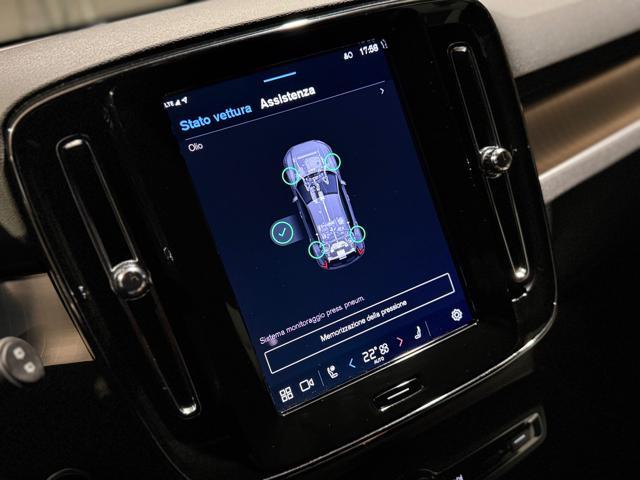 VOLVO XC40 B3 automatico