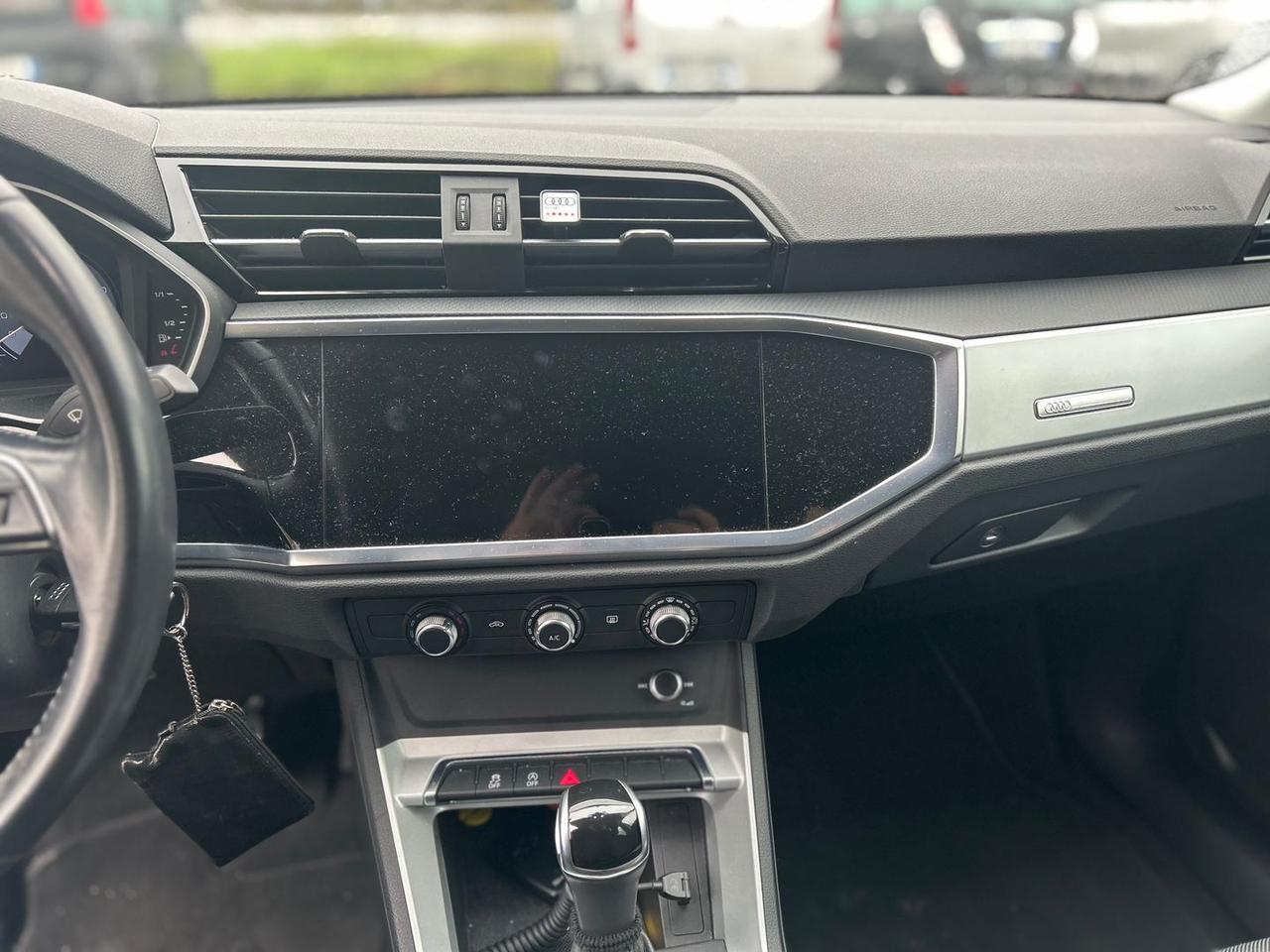 Audi Q3 Business 2.0 35 TDI #7993