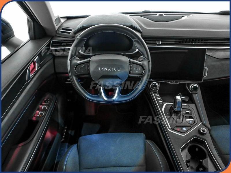 Lynk & Co 01 01 PHEV