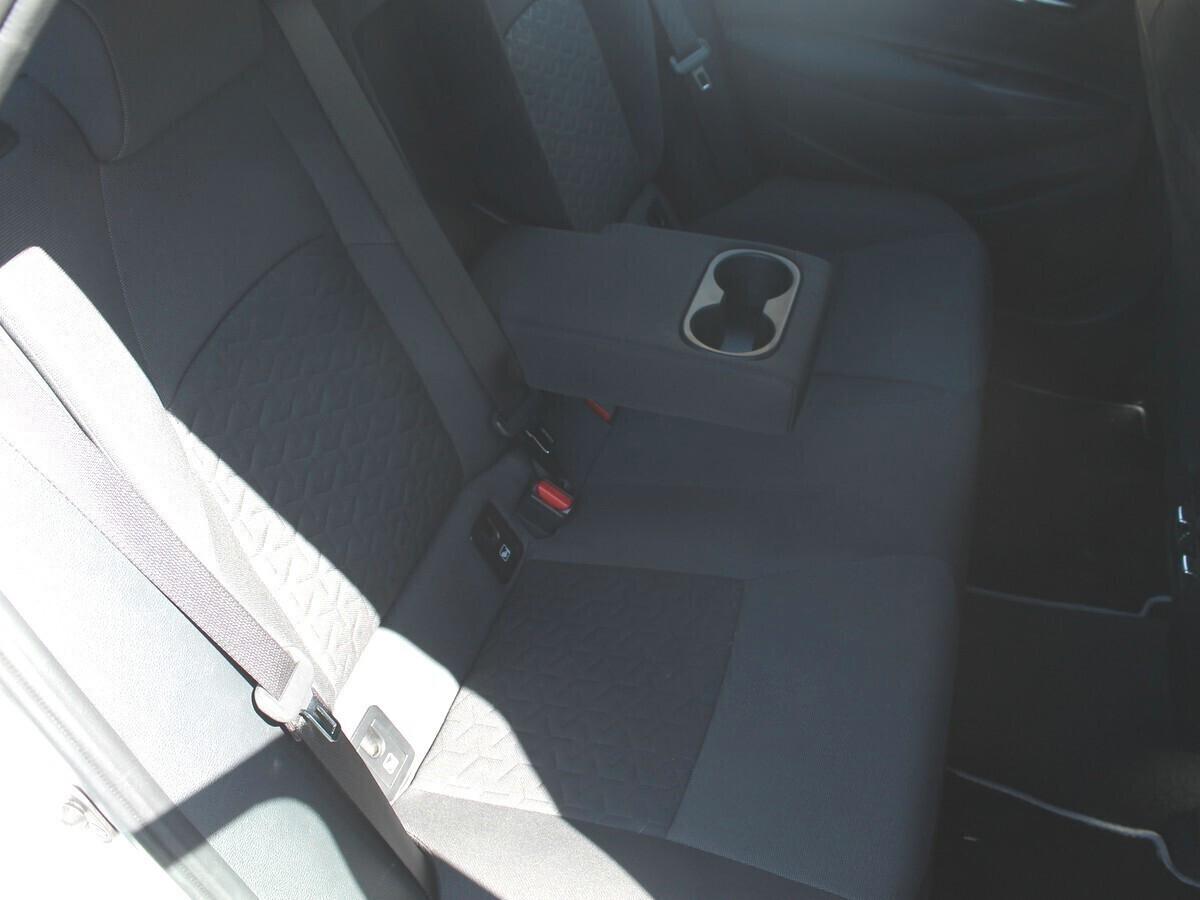 Toyota Corolla Touring Sports 1.8 Hybrid Business