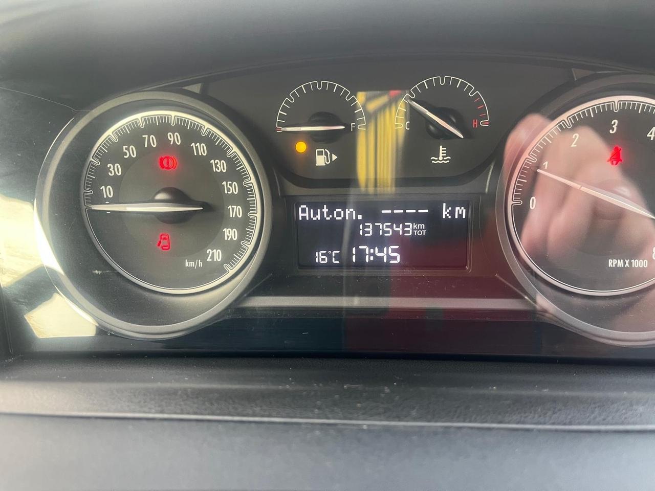 Lancia ypsilon-1.2 benz-full-11/2016