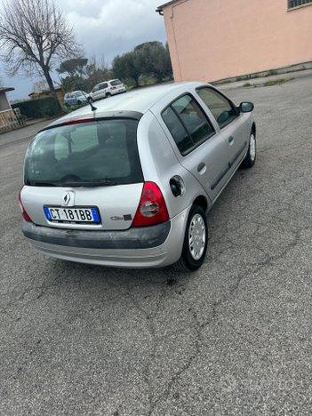 Renault Clio 1.2 adatta a neopatentati