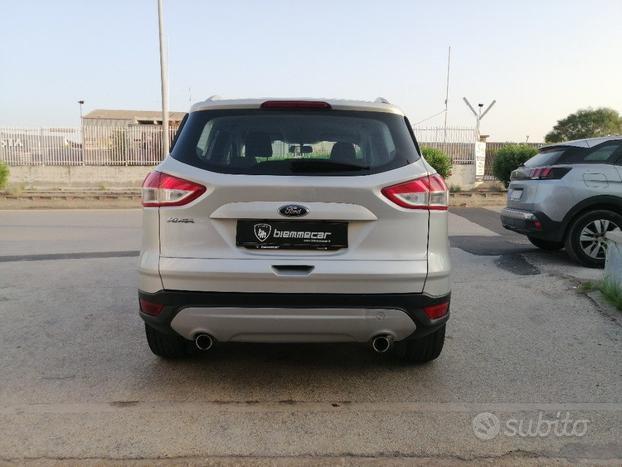 FORD Kuga 2.0 TDCI 120 CV S&S 2WD Titanium