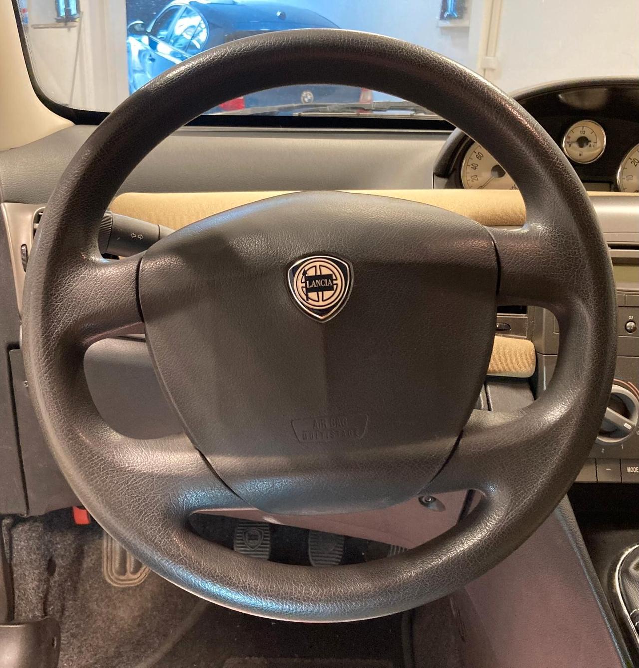 LANCIA YPSILON 1.2-OK NEOPATENTATI- 89000 KM ORIGINALI