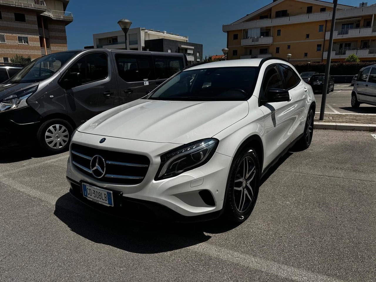 MERCEDES GLA 200CDI SPORT NIGHT EDITION AT7