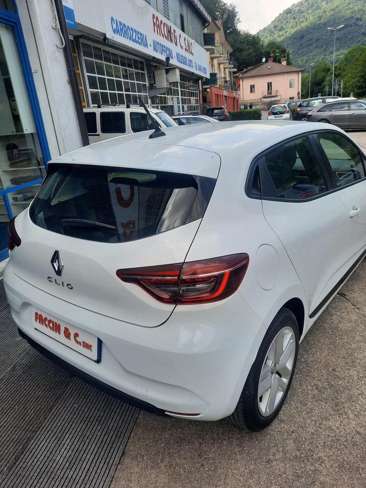 Renault Clio SCe 65 CV 5 porte Business