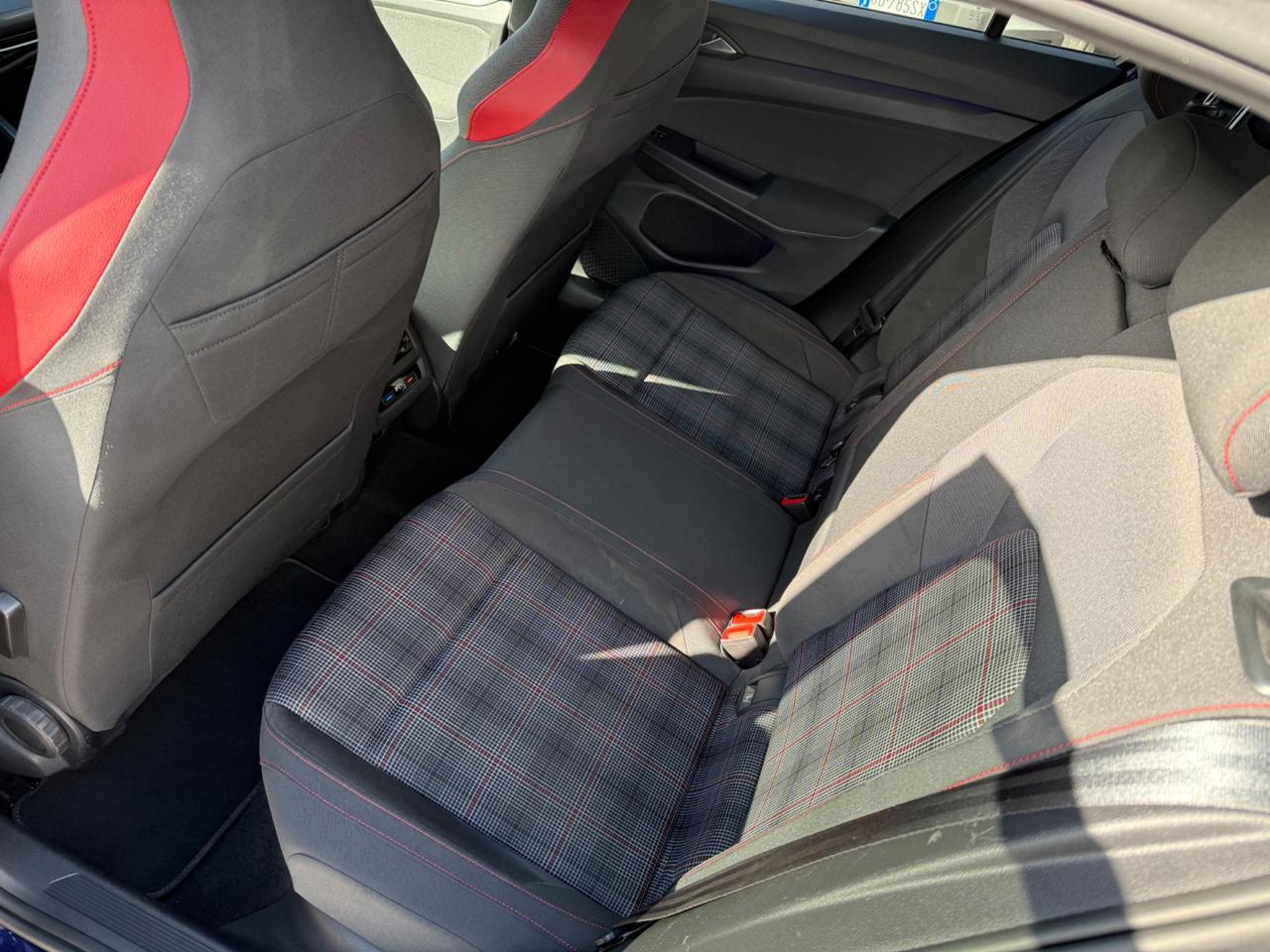 Volkswagen Golf GTI 2.0 TSI DSG