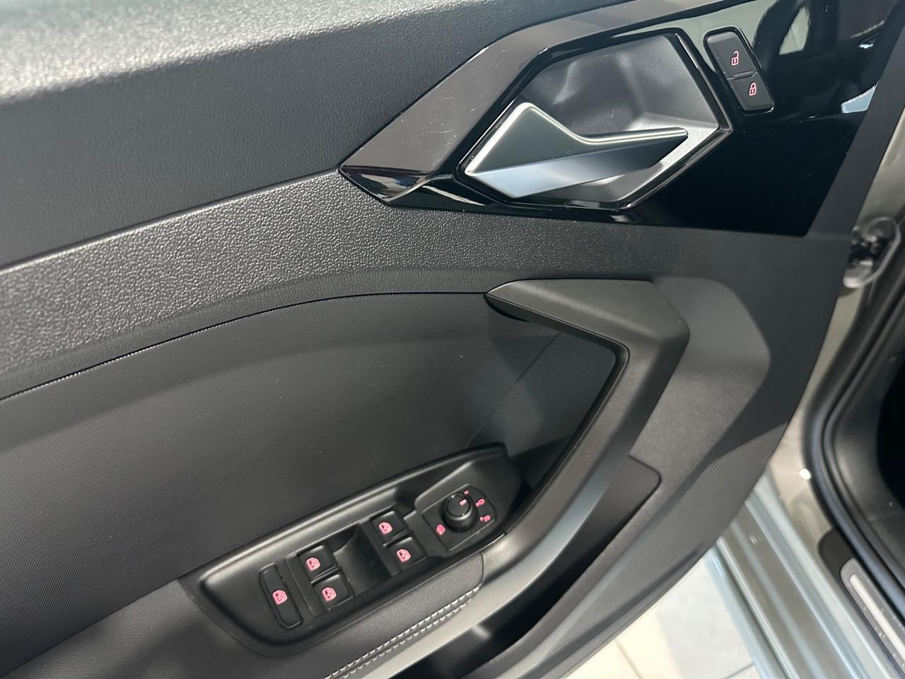 Audi A1 SPB 35 TFSI S tronic Identity Black