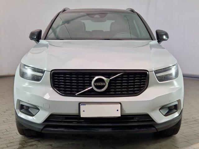 VOLVO XC40 T4 Recharge Plug-in Hybrid R-design