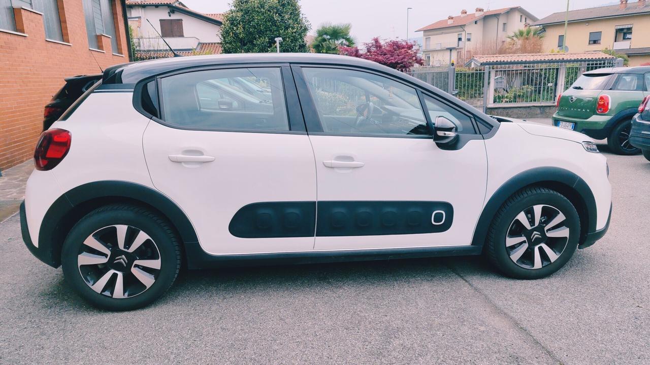 Citroen C3 1.2 Benz 110cv Cambio Aut. Bicolor