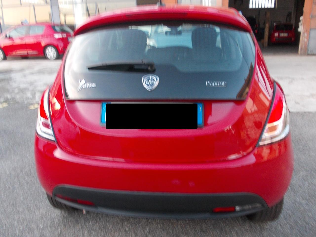 Lancia Ypsilon 1.0 FireFly 5 p Hybrid Ecochic Silver-KM75466