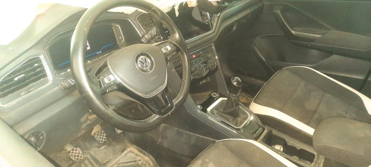 Volkswagen T-Roc cc16 116cv tdi anno 2019