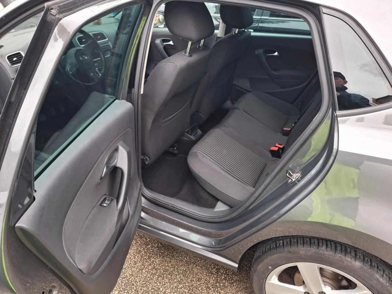 Volkswagen Polo 1.6 TDI Highline 2012