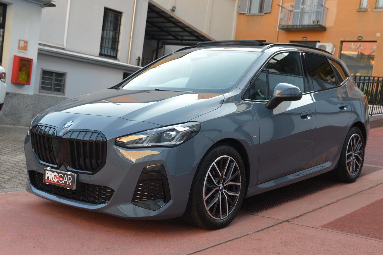 BMW 220 i Active Tourer mhev 48V Msport auto