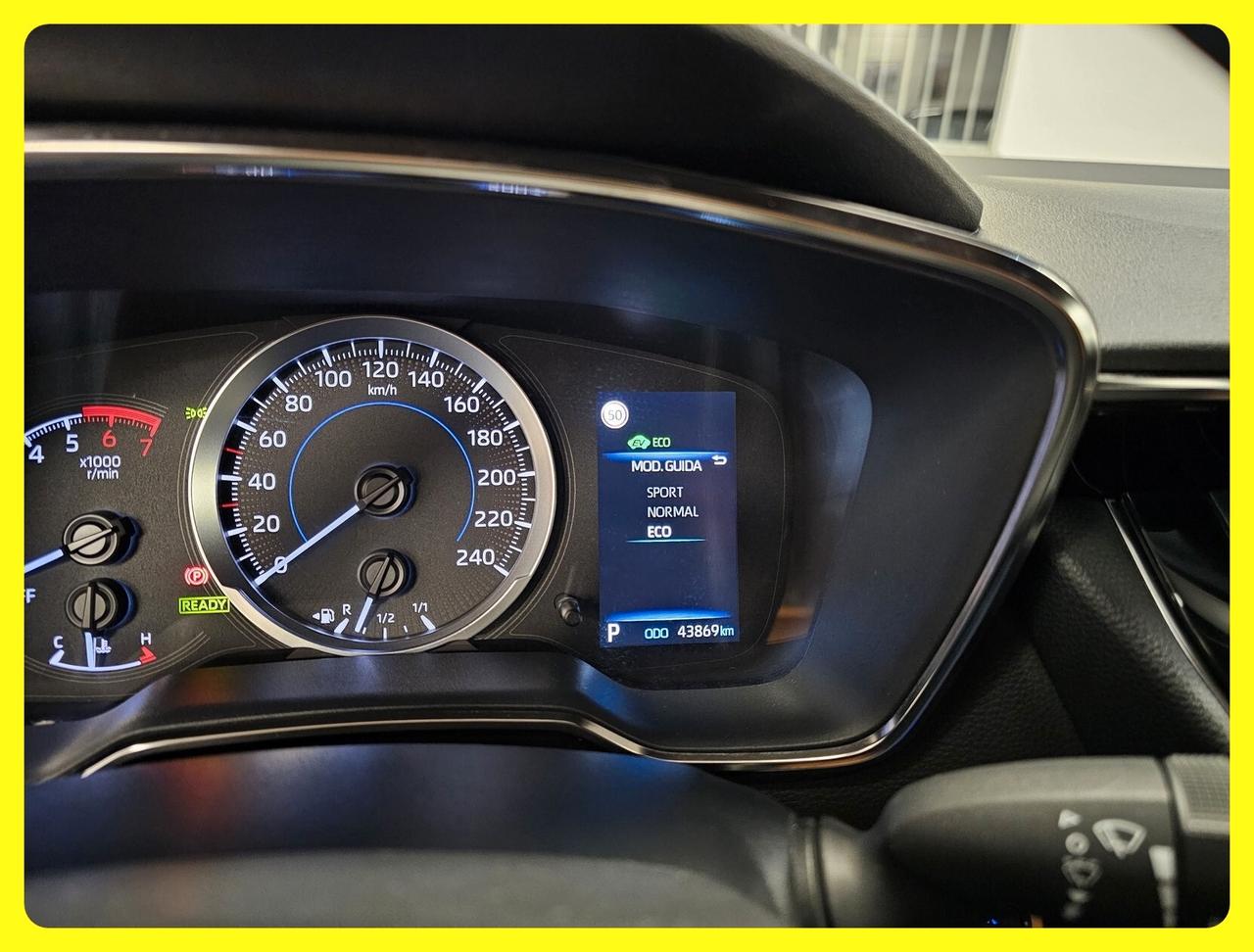 Toyota New Corolla TS 1.8 Hybrid 122CV CVT Business Garanzia