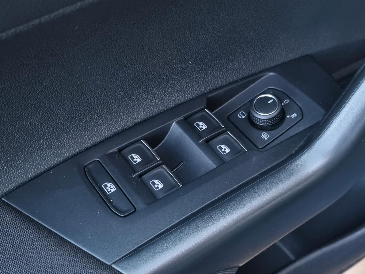 Volkswagen Taigo 1.0 TSI 115 CV R-Line