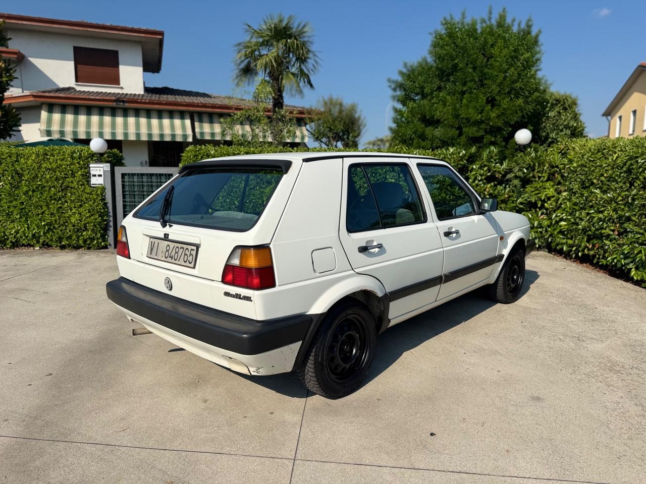 Volkswagen Golf 1600 cat 5 porte GL