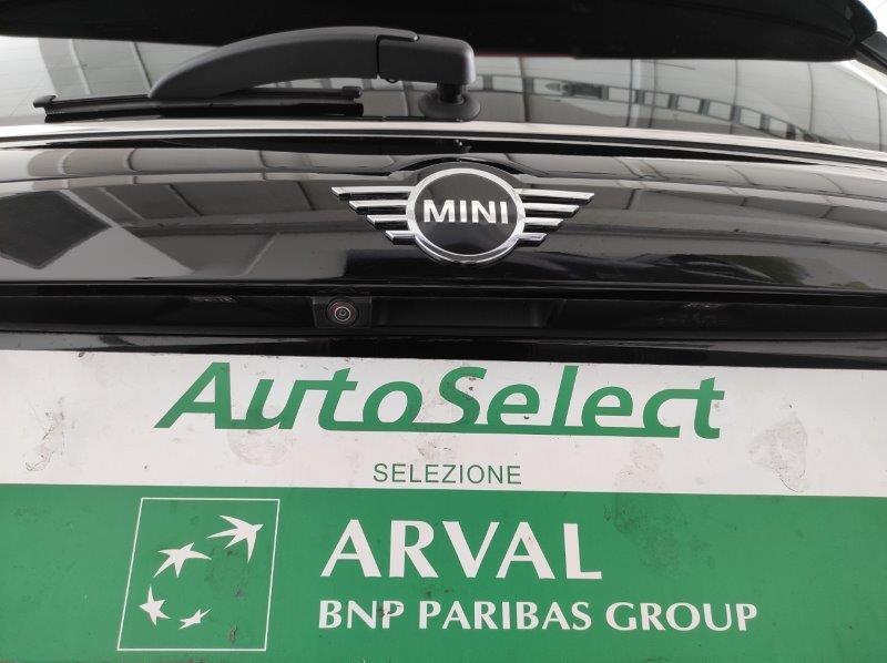 MINI Mini Countrym.(F60) - Mini 2.0 Cooper D Essential Countryman ALL4