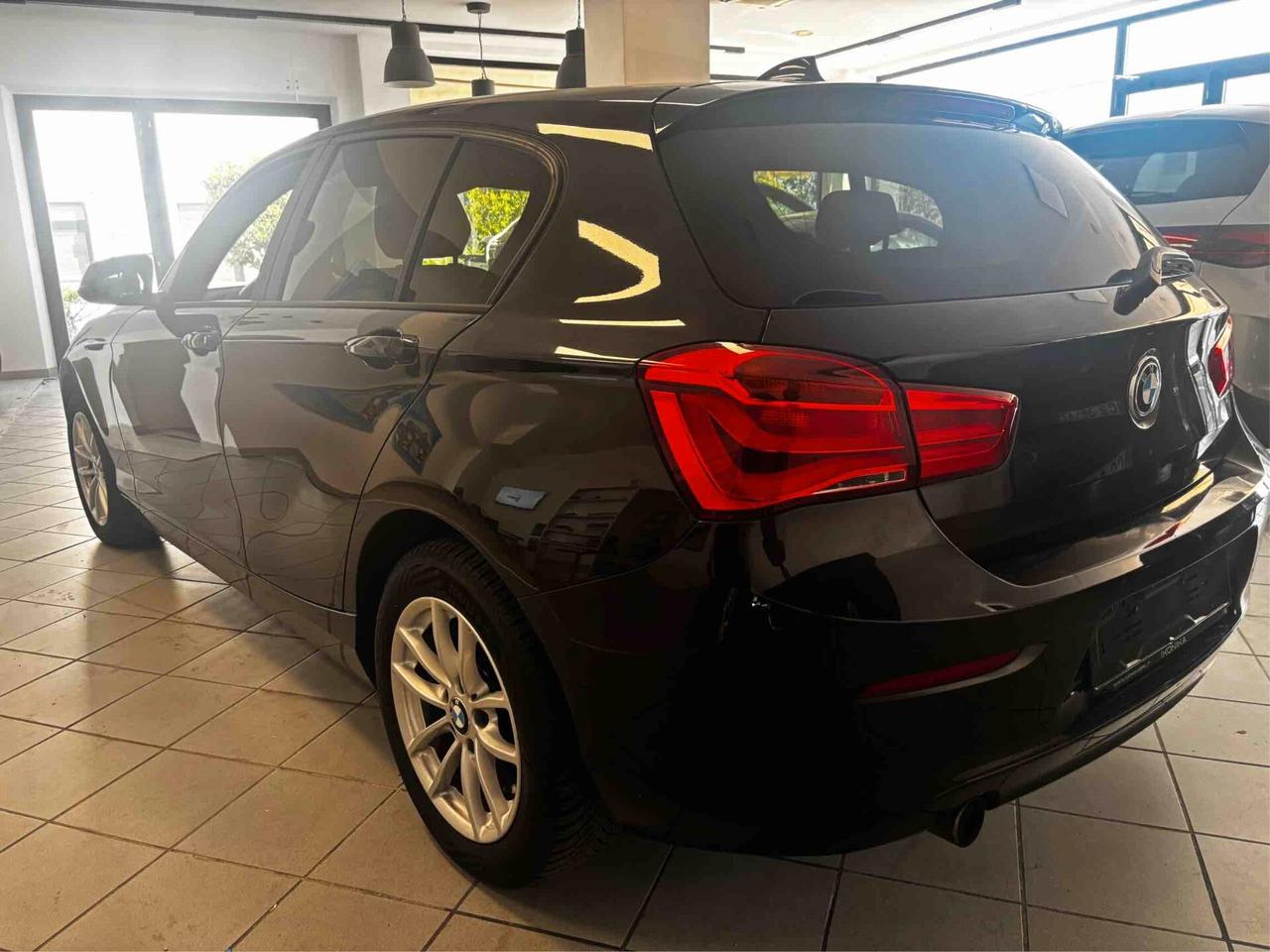 Bmw 116 116i 5p. Advantage