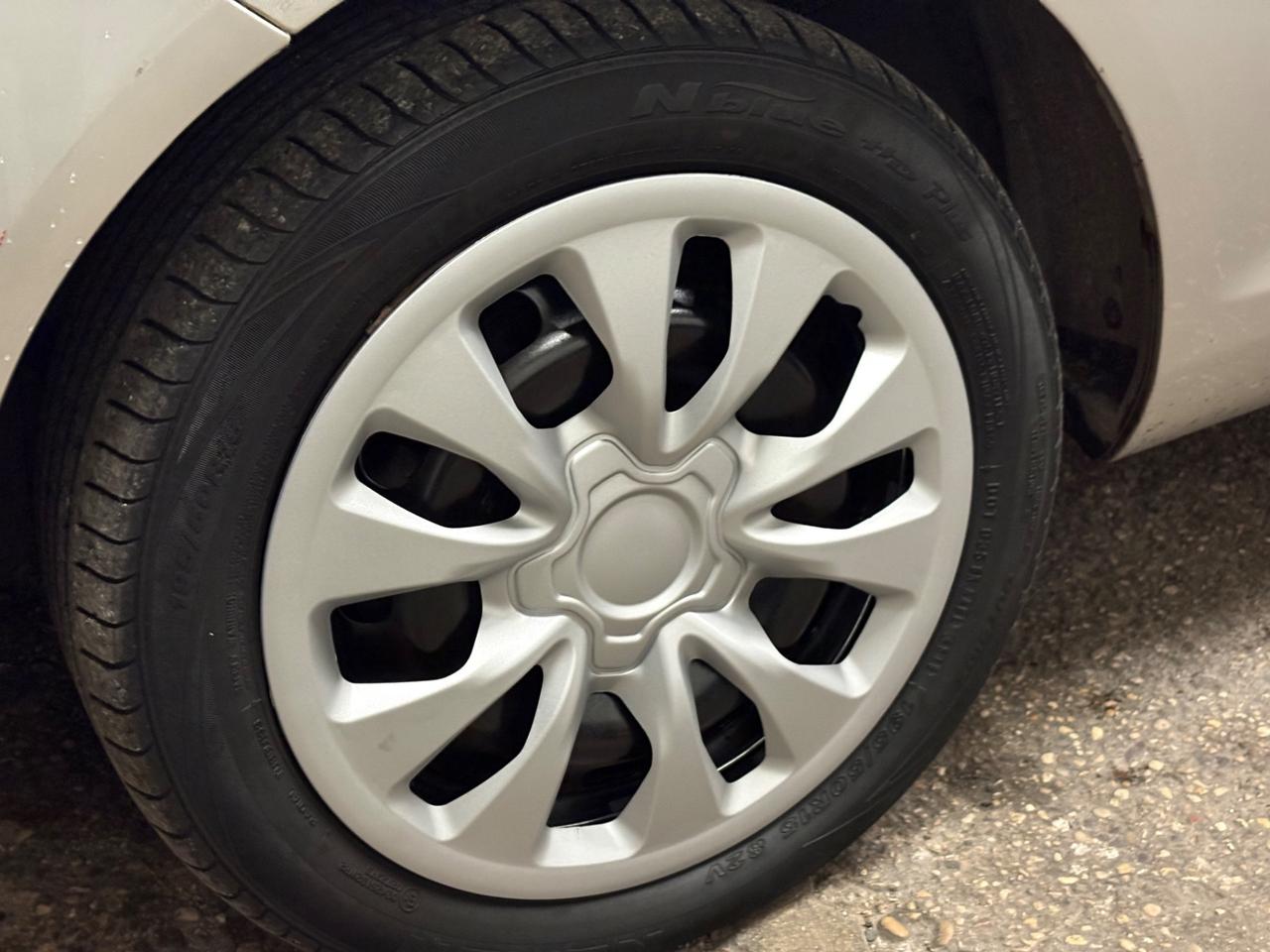 Ford Fiesta 1.4 5 porte Bz.- GPL Titanium