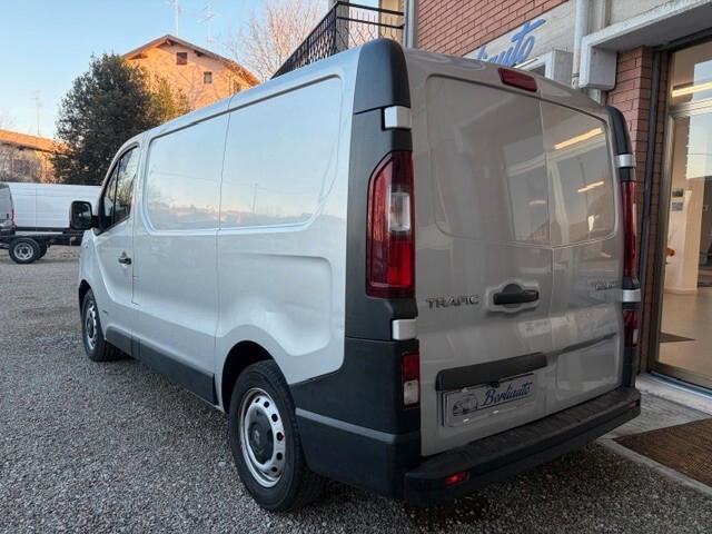 Renault Trafic 1.6 dci 115 CV L1 H1