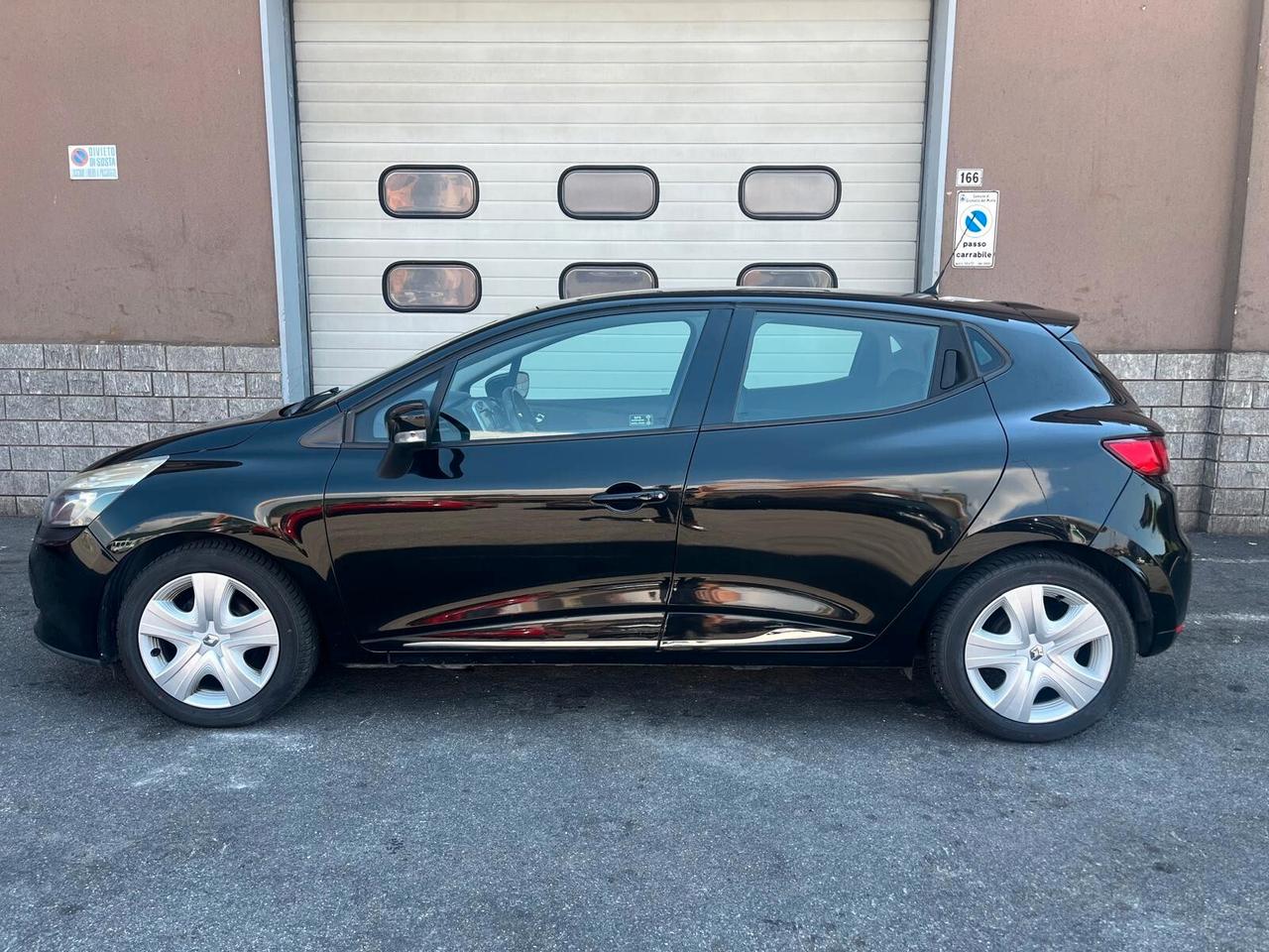 Renault Clio Clio 5p 1.2 EXPRESSION 75cv-NEOPATENTATI OK