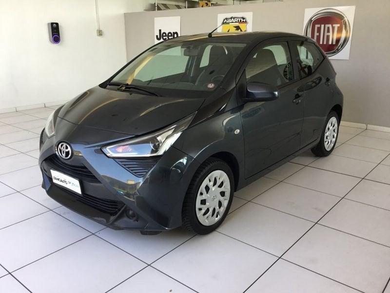 Toyota Aygo Connect 1.0 VVT-i 72 CV 5 porte x-cool AUTOMATICA