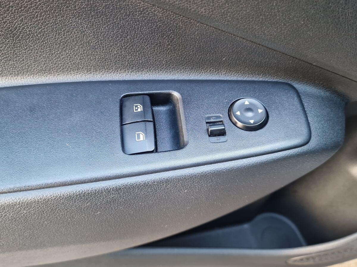 HYUNDAI I10 1.0 CONNECTLINE
