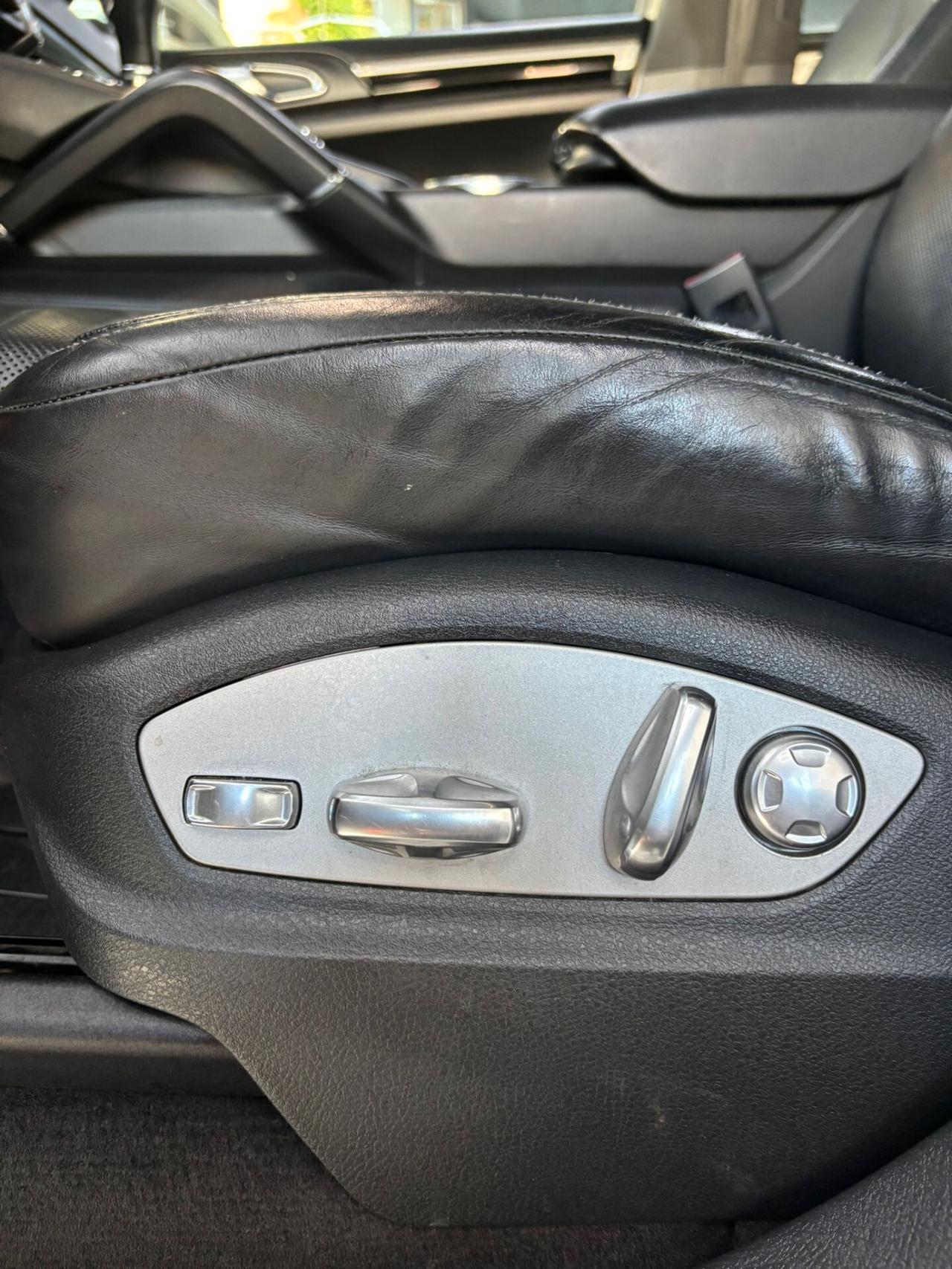Porsche Cayenne 3.0 Diesel TAGLIANDI CERTIFICATI