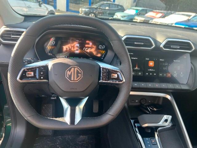 MG ZS (2024-->) ZS 1.5 Hybrid+ Luxury