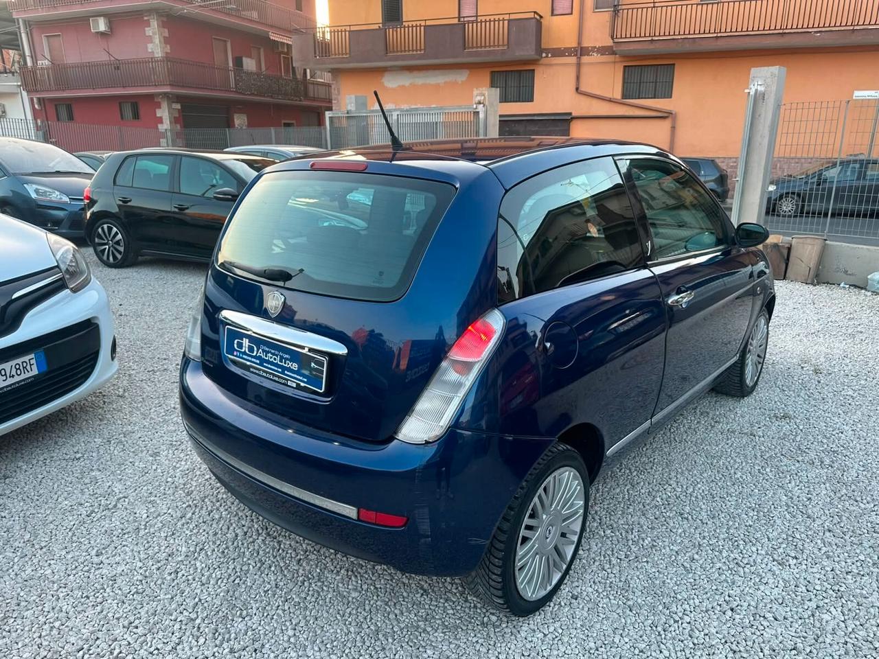 Lancia Ypsilon 1.3 MJT 75CV Platino