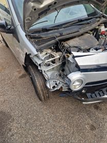 Renault Twingo 1.2 16V Night&Day incidentata