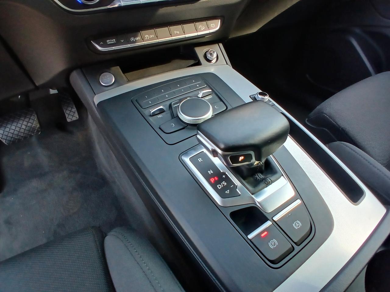 Audi Q5 2.0 TDI quattro S tronic Business