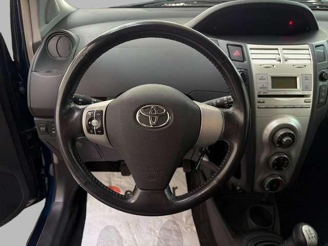 Toyota Yaris 1.0 5 porte Sol
