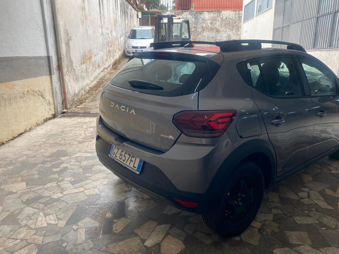 Dacia Sandero 1.0cc benzina(PRIVATO)-2025