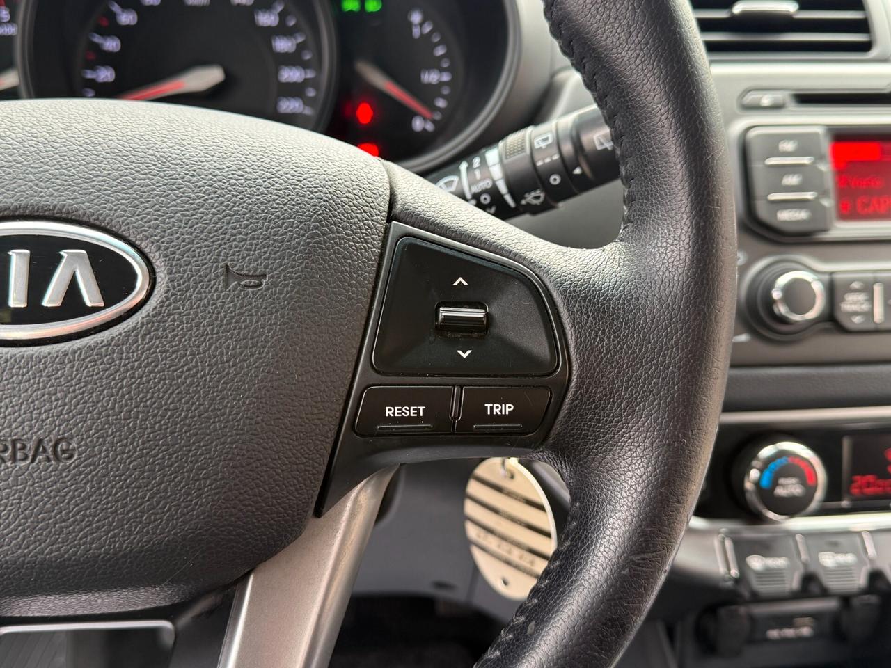 Kia Rio 1.4 CRDi 90CV 5P. EX PLUS *LED - 2012