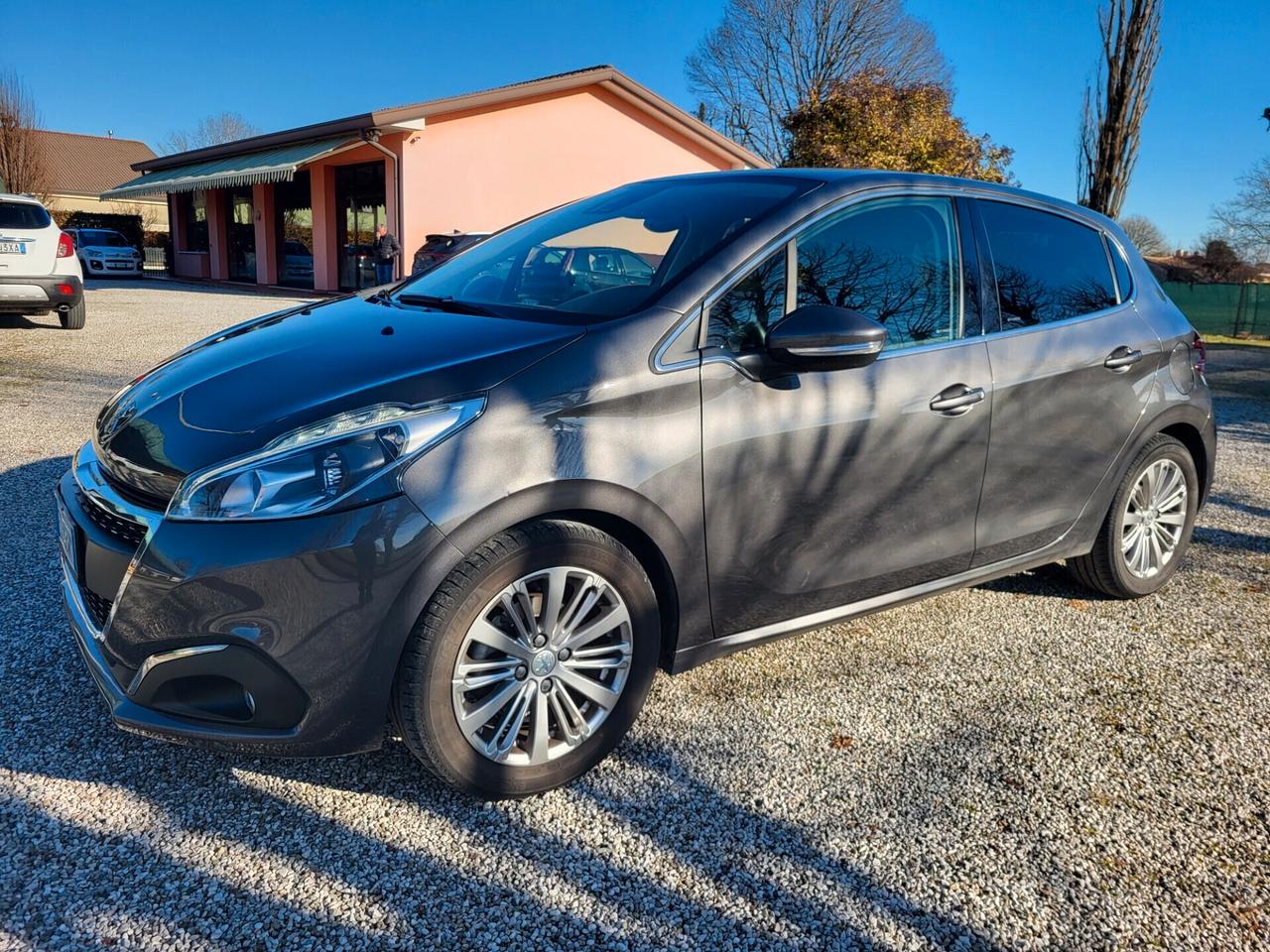 Peugeot 208 PureTech 82 5 porte Allure GPL