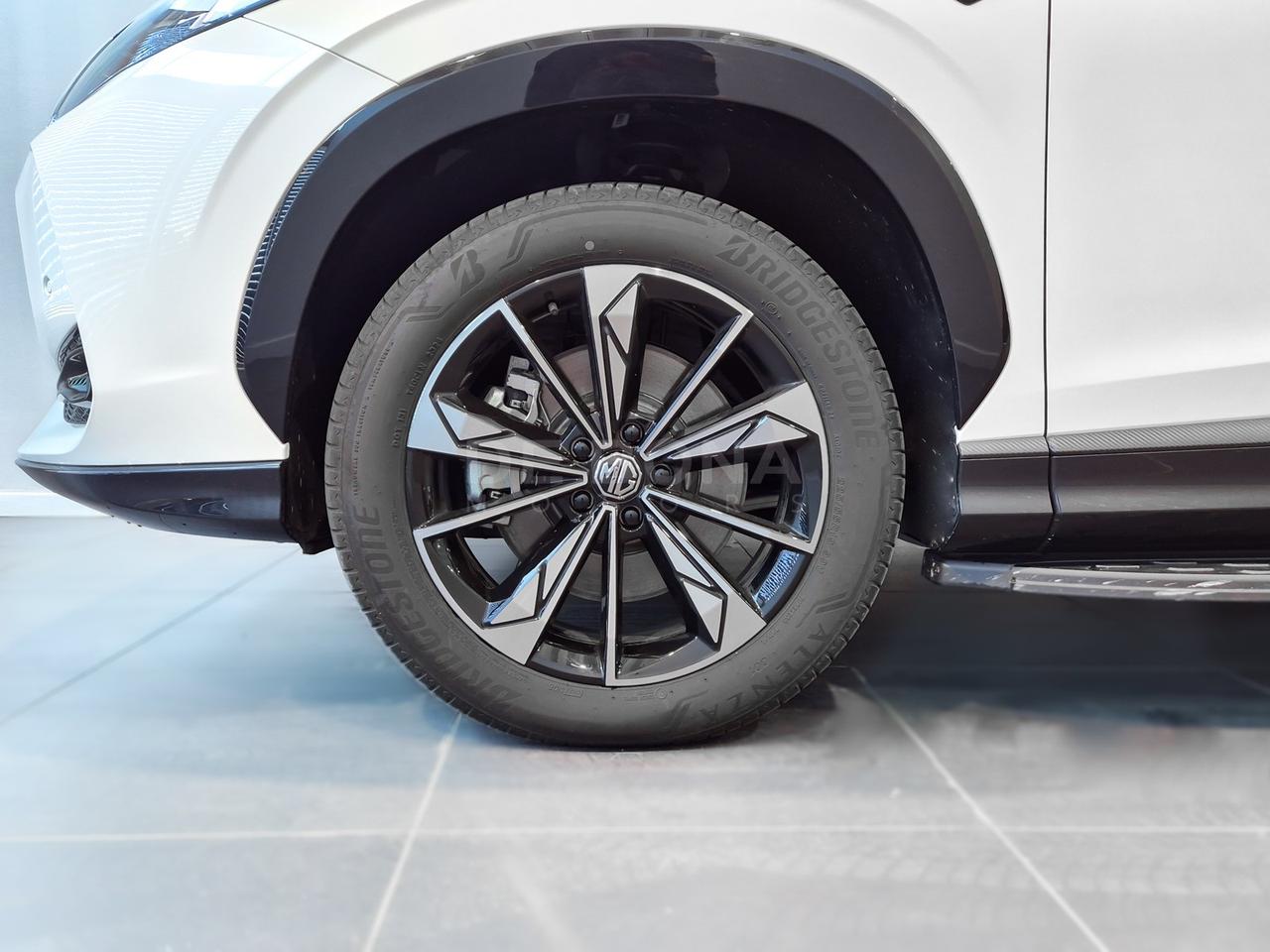 Mg HS 1.5 phev luxury